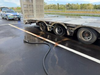 Tir in fiamme sull&rsquo;Asti-Cuneo: autista salva la motrice