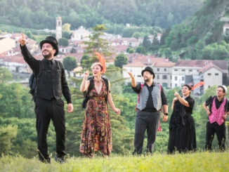 Teatranti in cammino: gli Scavalcamontagne portano il teatro in quota