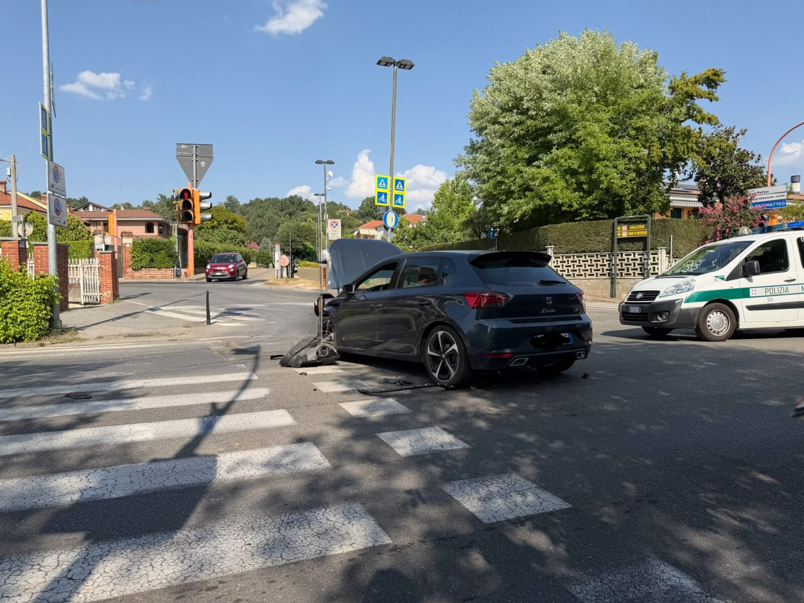 Incidente in viale Madonna dei Fiori a Bra, un ferito a Verduno