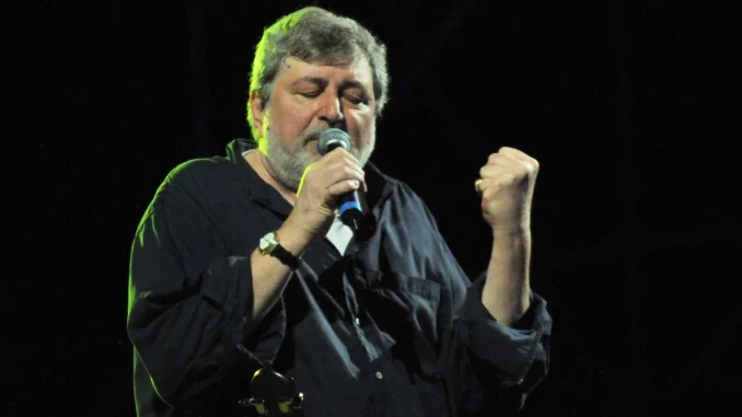 &Egrave; morto Francesco Guccini, aveva 86 anni. Il ricordo 1