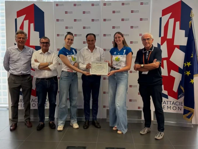 L’Alba Volley inizia la stagione del debutto in Serie B1 con una visita al grattacielo della Regione