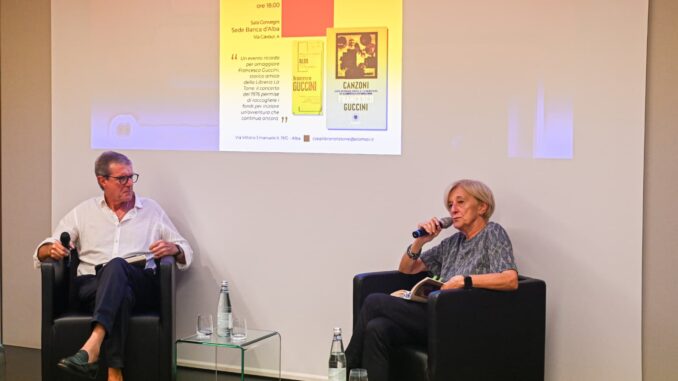 Quel filo che legava Guccini a la libreria La Torre di Alba: un evento per ricordare il grande concerto del 1976
