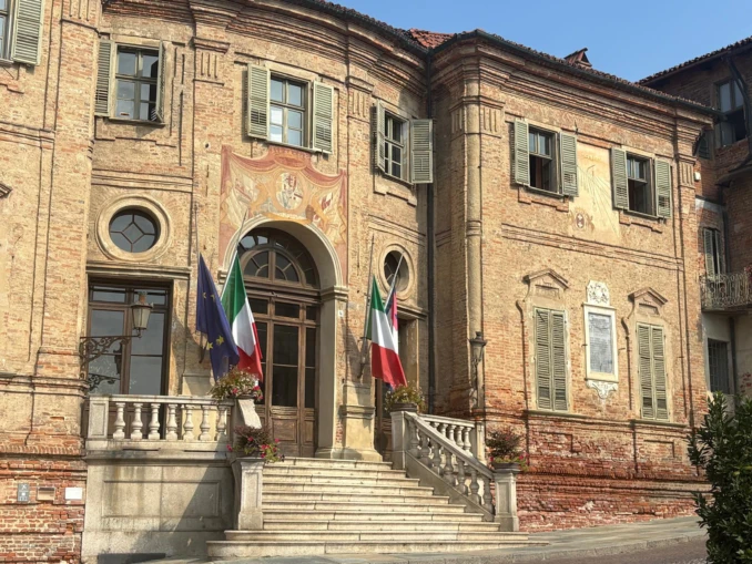 Bra: l’ultimo saluto a Emma Bonino, le ceneri riposeranno nella sua città 1