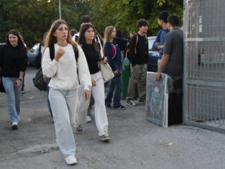 Prima campanella anche ad Alba, che quest'anno riparte con tre istituti comprensivi [foto] 1