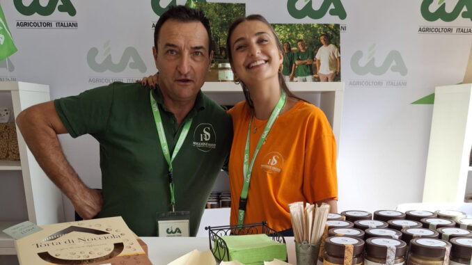 Nocciole cuneesi a Terra Madre: &laquo;La ricerca risponda al clima&raquo;