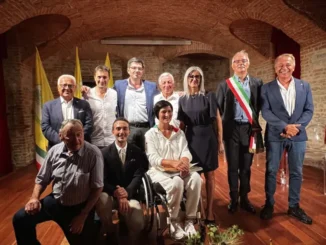 Dogliani assegna a Daniela Allaria e Giuliana Turra il premio Schi-na cin&agrave; 1