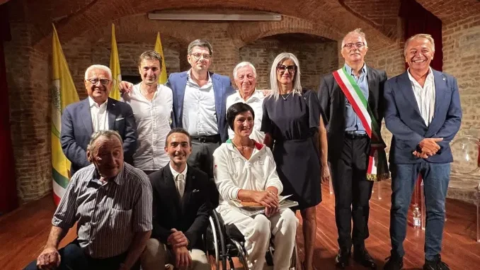 Dogliani assegna a Daniela Allaria e Giuliana Turra il premio Schi-na cin&agrave; 1