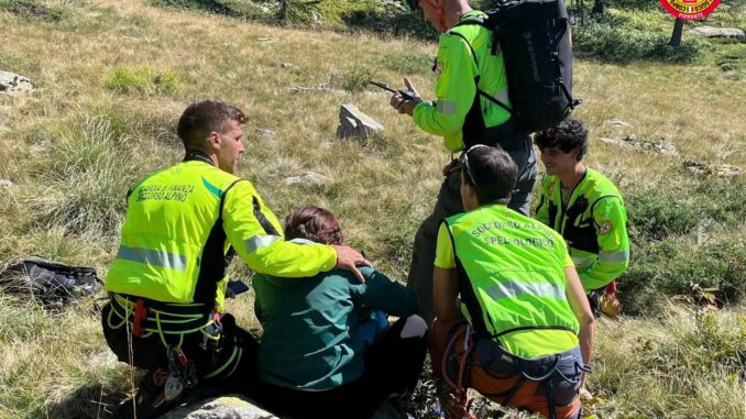 Ritrovata viva dopo giorni in montagna: salva l&rsquo;escursionista dispersa