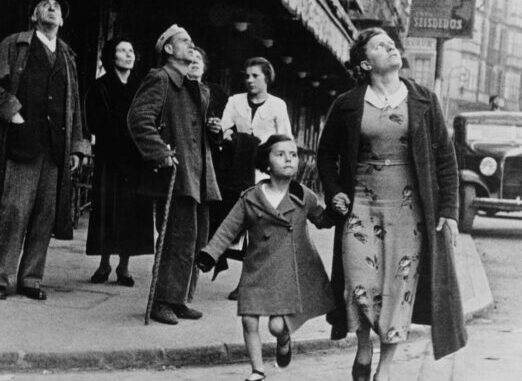 Marc Riboud e Robert Capa, due sguardi sul Novecento