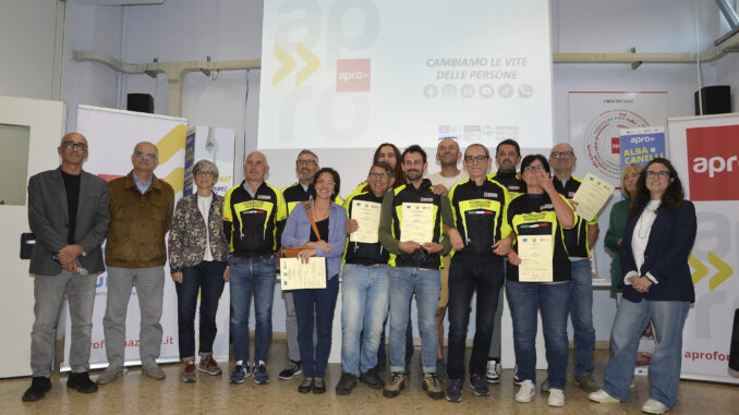 Apro formazione ha consegnato diplomi e attestati di qualificazione professionale ai corsisti del 2026 1