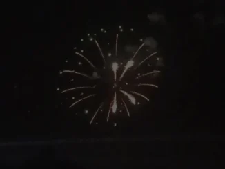 I fuochi d'artificio del Luna park della Fiera del tartufo di Alba