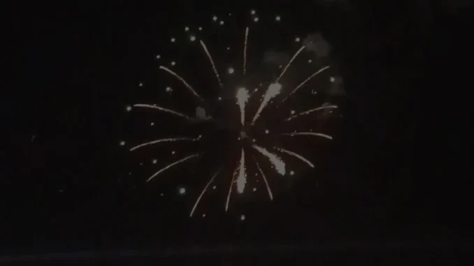 I fuochi d'artificio del Luna park della Fiera del tartufo di Alba