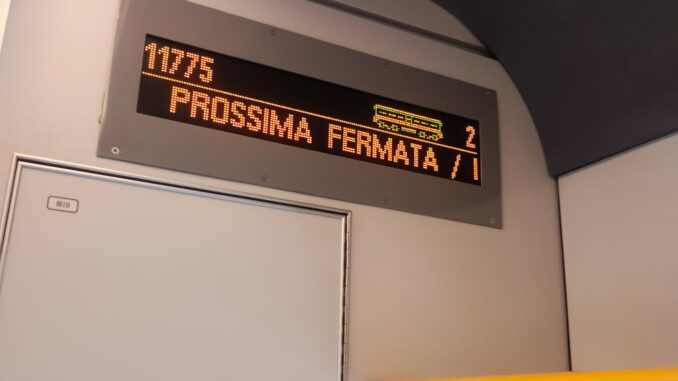 Passaggio a livello in tilt, ritardi sulla linea Asti-Alba 3