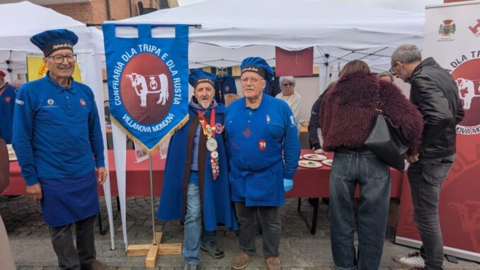 Barolo, &laquo;A tutta trippa&raquo;: la tradizione conquista il paese