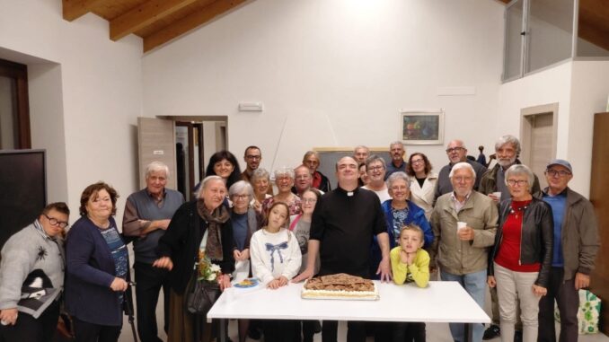 Bra, festa nelle Parrocchie di campagna: don Bernardo Petrini compie 50 anni