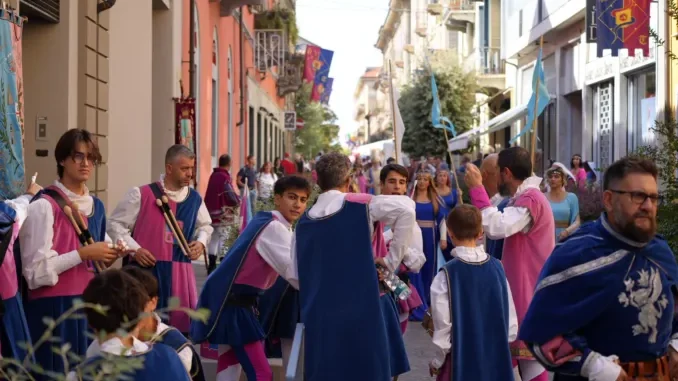La diretta / Ad Alba si corre il Palio degli asini 7