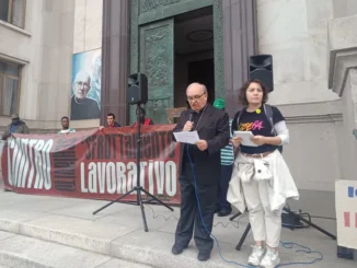 Contro il caporalato / Il vescovo Brunetti ai lavoratori:  «La persona viene prima del profitto,  il bracciante prima della bottiglia»