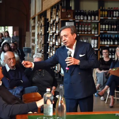 Dialoghi e ironia alla fondazione Mirafiore / Piero Chiambretti: «L’intervista è un combattimento» 4