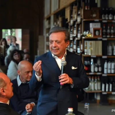 Dialoghi e ironia alla fondazione Mirafiore / Piero Chiambretti: «L’intervista è un combattimento» 2