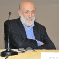Borse di studio per gli studenti di Pollenzo e donazioni per gli Orti in Africa: così si ricorderà Carlo Petrini
