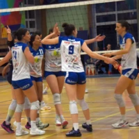 Pallavolo / Serie B2 - Per L'Alba volley la prima dei play-off è buona 4