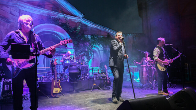 Tony Hadley 16