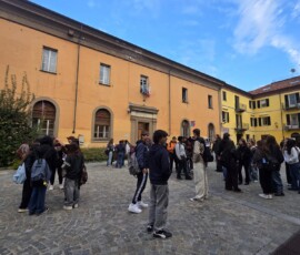 IN DIRETTA La protesta degli studenti arriva al Da Vinci di Alba: «Anche qui vogliamo fare sentire la nostra voce» [foto e video] 1